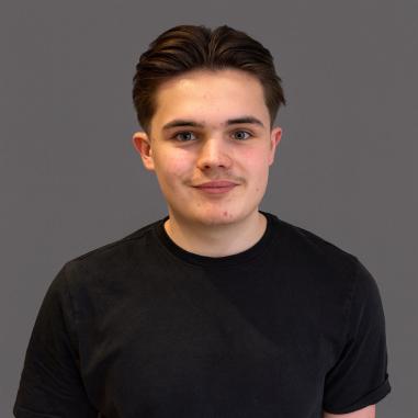 Cooper McGuire, installation engineer at 1Install